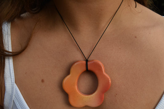 Groovy Bloom Necklace